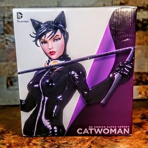 DC Comics Catwoman Bath & Body Set - Black and Purple
